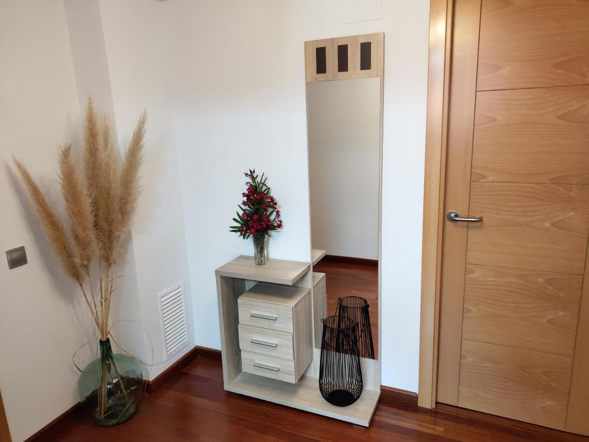 Apartamento Plaza De La Iglesia Deltebre Eksteriør bilde