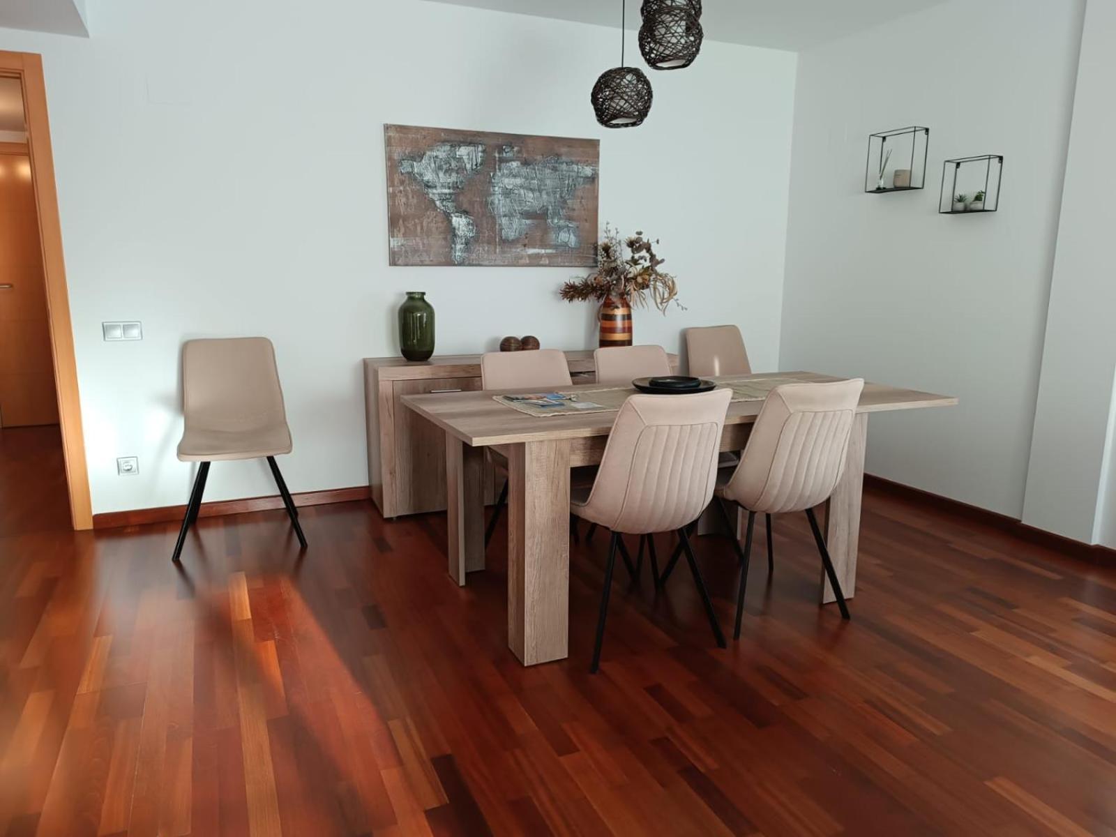 Apartamento Plaza De La Iglesia Deltebre Eksteriør bilde